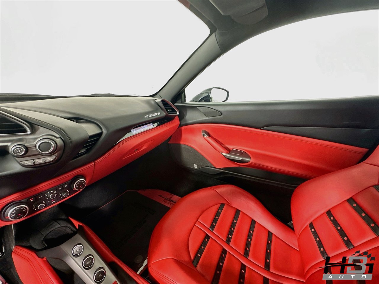 Used 2016 Ferrari 488 GTB RWD image 15