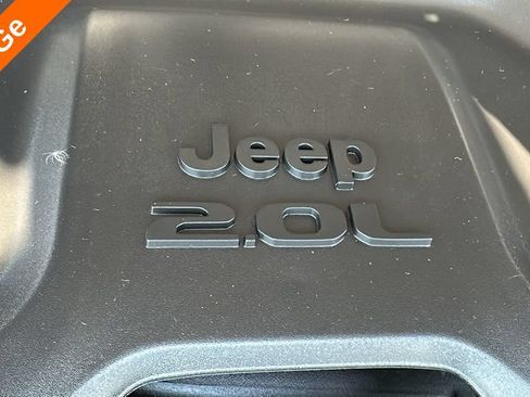 Used 2025 Jeep Wrangler Unlimited Sahara AWD/4WD image 34