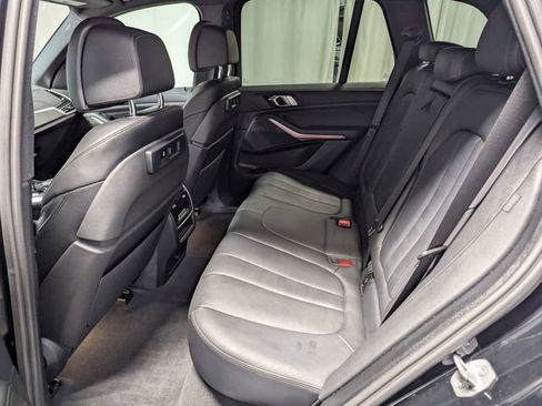 Used 2022 BMW X5 xDrive40i w/ Parking Assistance Package image 9