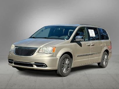 Used 2014 Chrysler Town & Country Touring-L