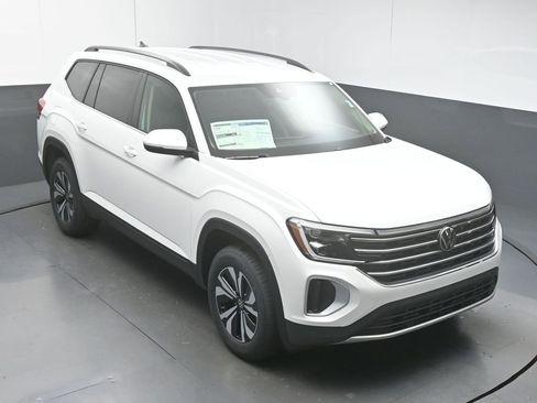New 2026 Volkswagen Atlas SE FWD image 40