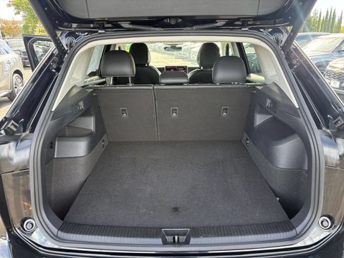 Used 2026 Volkswagen Tiguan SE AWD/4WD image 28