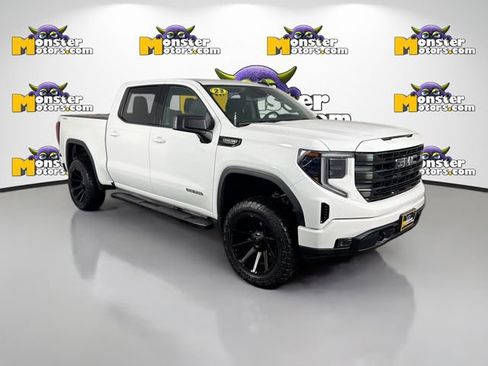 Used 2023 GMC Sierra 1500 Elevation w/ LPO, Elevation Black Package AWD/4WD image 3