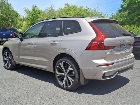 Used 2025 Volvo XC60 T8 Ultra w/ Climate Package AWD/4WD image 4