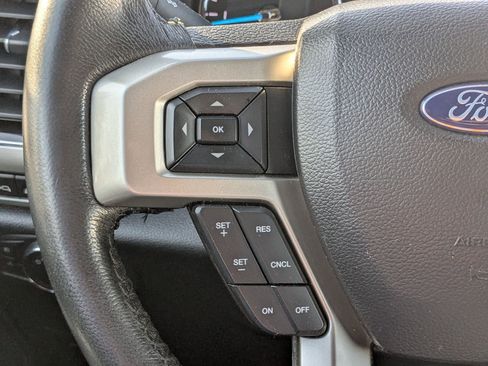 Used 2020 Ford F350 Lariat w/ Camper Package image 20