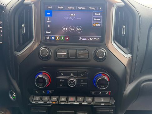 Used 2020 Chevrolet Silverado 2500 High Country w/ Z71 Off-Road Package AWD/4WD image 15