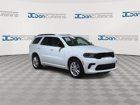 Used 2024 Dodge Durango GT image 3