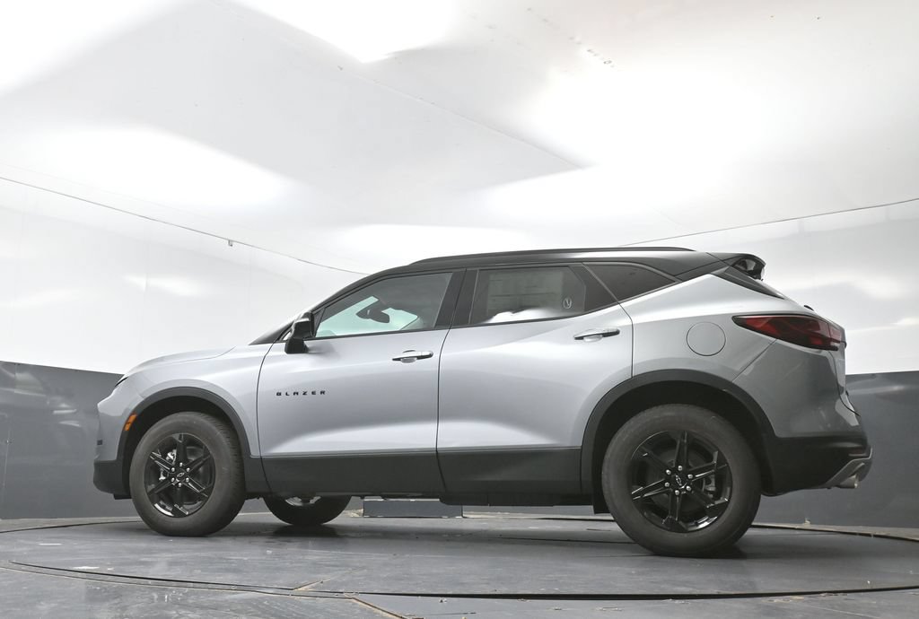 New 2026 Chevrolet Blazer LT w/ Midnight/Sport Edition AWD/4WD image 49
