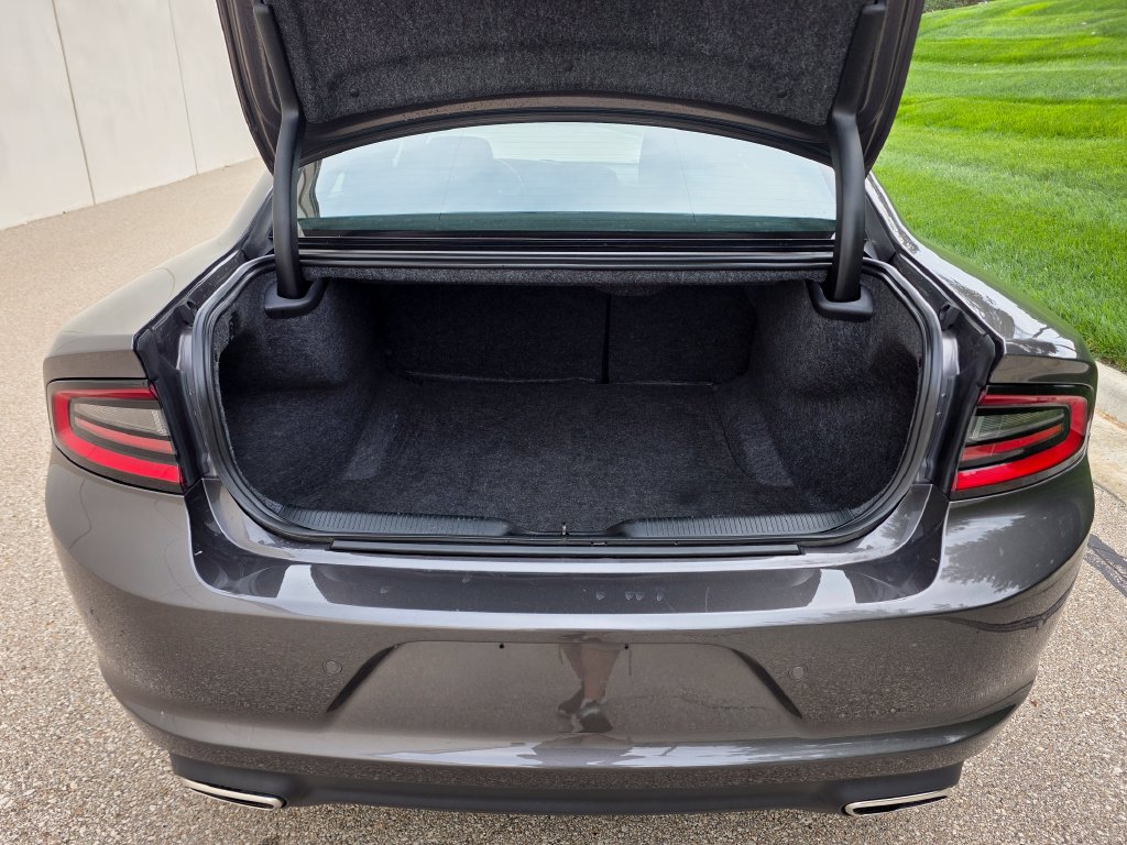 Used 2023 Dodge Charger SXT RWD image 17