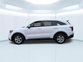 Used 2023 Kia Sorento LX FWD video 2