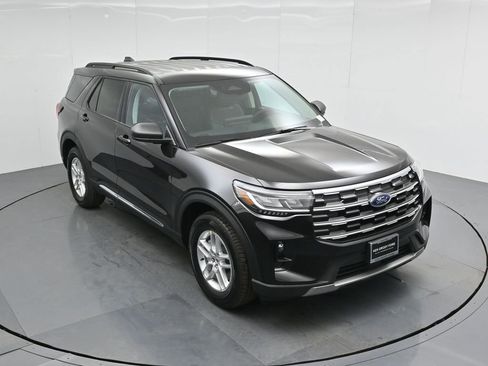 New 2025 Ford Explorer Active w/ Active Comfort Package image 23