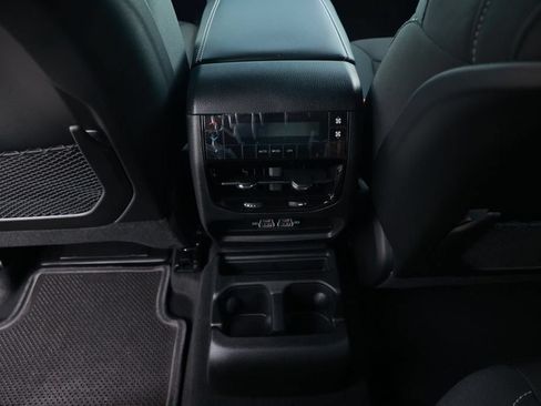 New 2026 Jeep Grand Cherokee L 4WD image 28