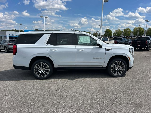 New 2026 GMC Yukon Denali w/ Denali Reserve Package AWD/4WD image 2