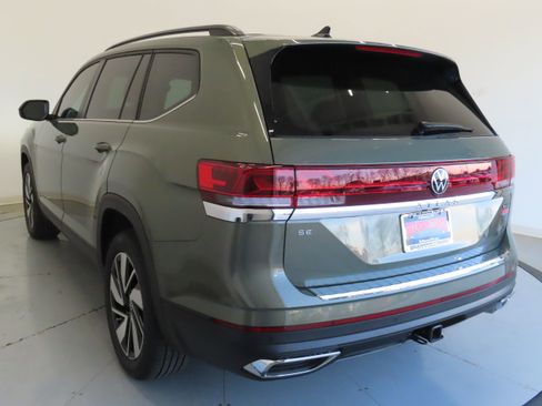 New 2026 Volkswagen Atlas SE image 7