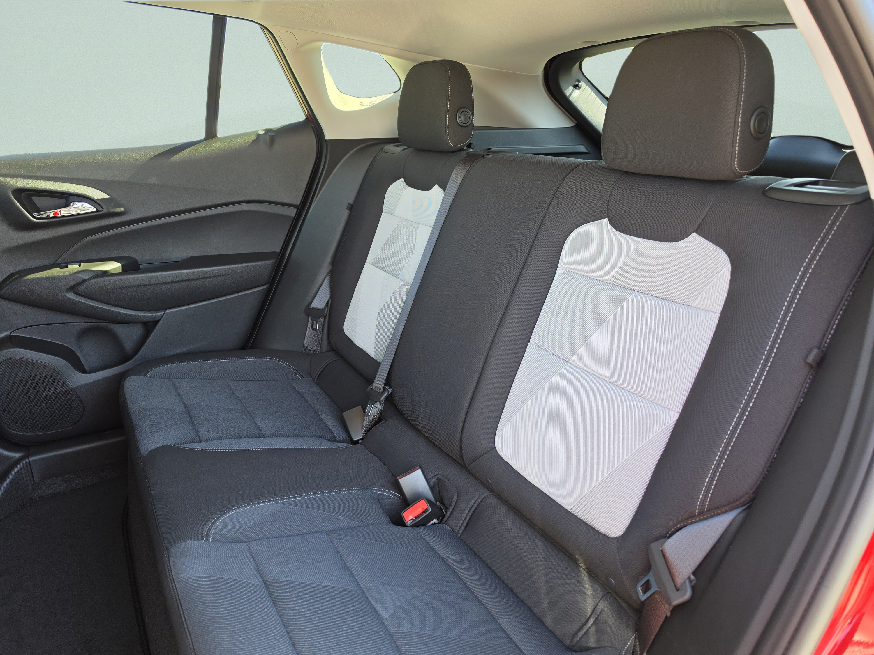 New 2026 Chevrolet Trax LS w/ LS Convenience Package FWD image 20