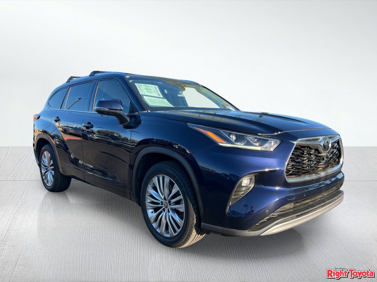 Used 2022 Toyota Highlander Platinum FWD image 9
