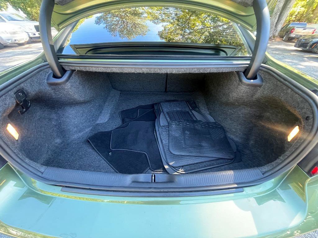 Used 2020 Dodge Charger R/T w/ Blacktop Package RWD image 28