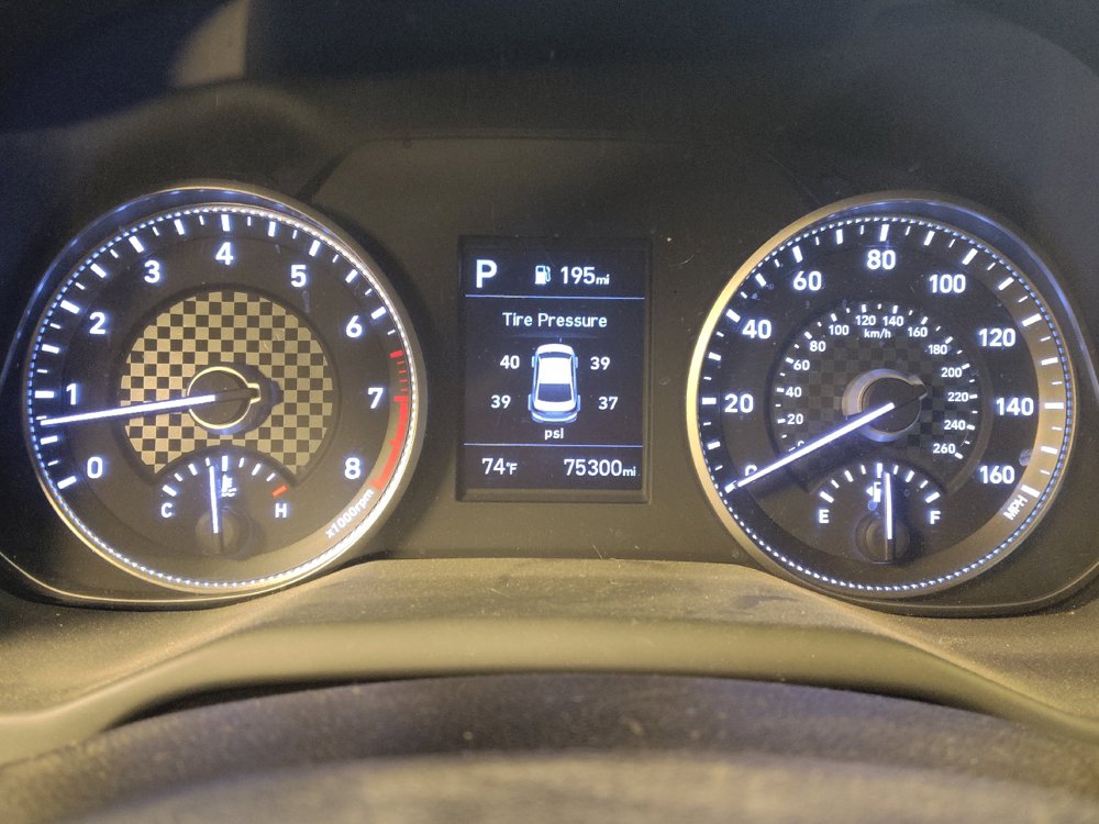 Used 2020 Hyundai Elantra SEL FWD image 23