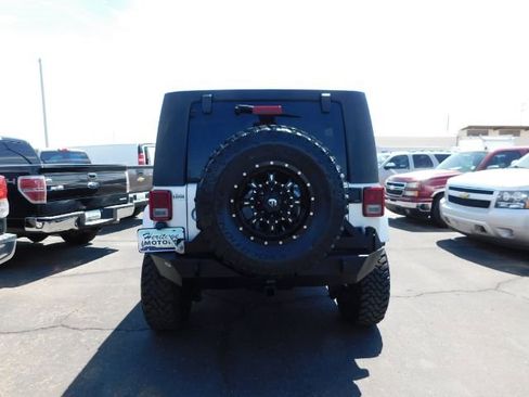 Used 2007 Jeep Wrangler Unlimited Sahara image 5