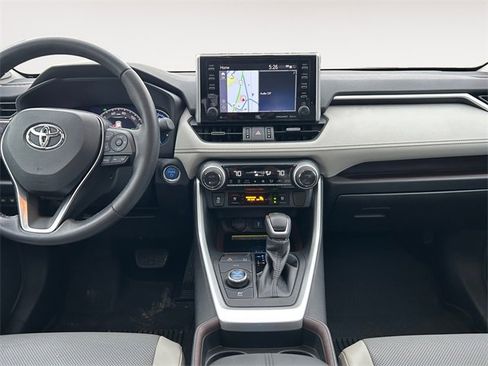 Used 2021 Toyota RAV4 Limited image 11