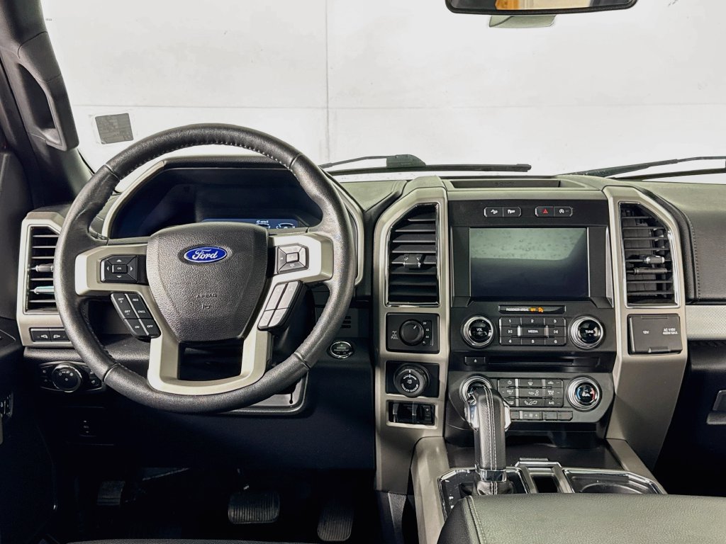 Used 2017 Ford F150 Lariat w/ Equipment Group 502A Luxury AWD/4WD image 15