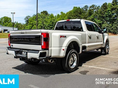 Used 2025 Ford F450 Platinum w/ FX4 Off-Road Package AWD/4WD image 5