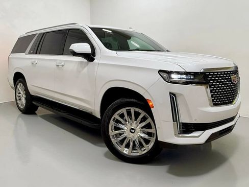 Used 2022 Cadillac Escalade ESV Premium Luxury AWD/4WD image 5