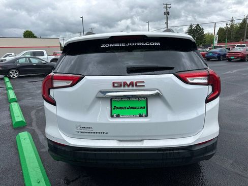 Used 2022 GMC Terrain SLE w/ Driver Convenience Package FWD image 6