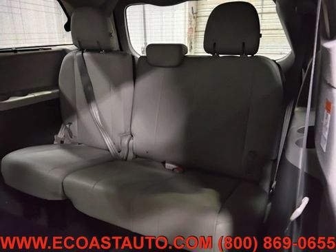 Used 2020 Toyota Sienna XLE FWD image 13
