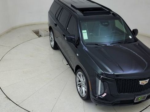 Used 2025 Cadillac Escalade Sport w/ Touring Package image 86