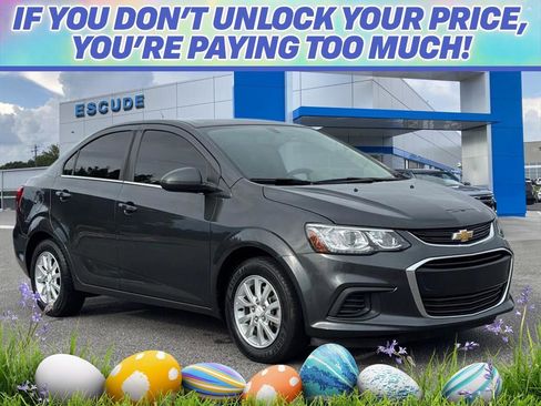 Used 2019 Chevrolet Sonic LT w/ Convenience Package FWD image 1