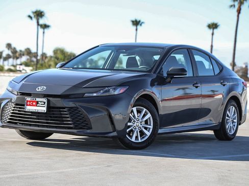 Certified 2025 Toyota Camry LE FWD image 1