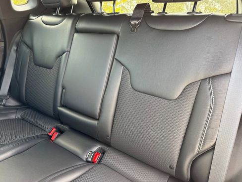 New 2026 Jeep Compass Latitude image 13