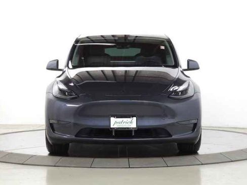 Used 2022 Tesla Model Y Performance image 2