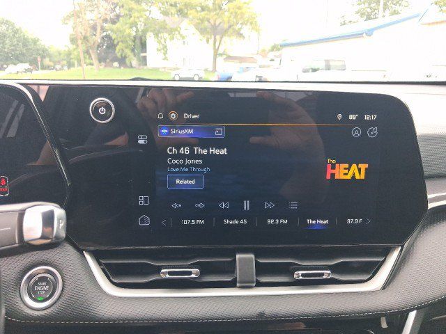 Used 2025 Chevrolet Equinox LT FWD image 24