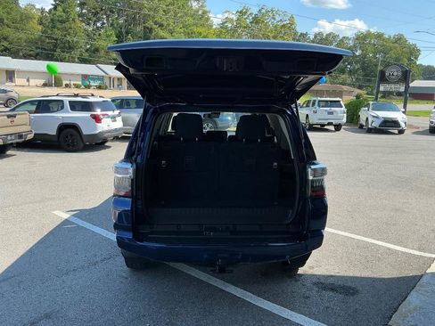 Used 2021 Toyota 4Runner SR5 RWD image 4