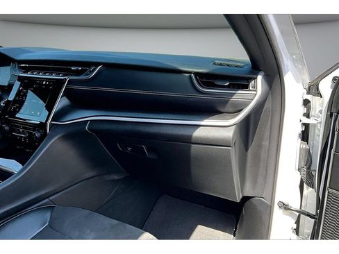 Certified 2023 Jeep Grand Cherokee Altitude AWD/4WD image 48