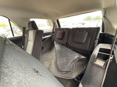 Used 2020 Toyota 4Runner SR5 AWD/4WD image 8