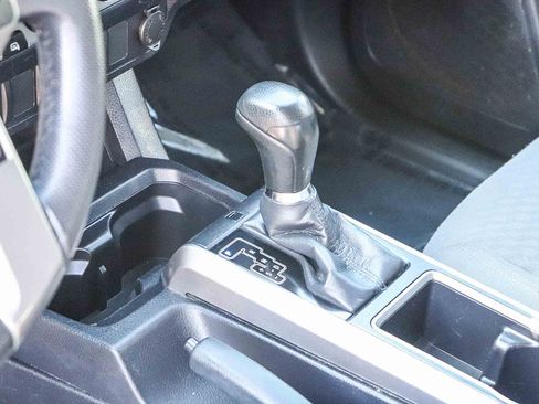 Certified 2020 Toyota Tacoma SR5 image 23