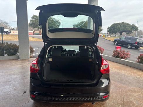 Used 2012 Ford Focus Titanium w/ Titanium Handling Pkg image 21