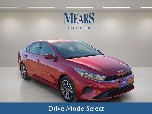 Used 2024 Kia Forte LXS image 5