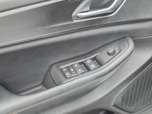 Used 2023 Jeep Grand Cherokee L Laredo RWD image 23