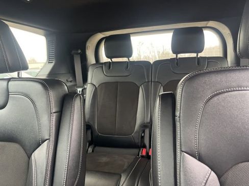 Used 2023 Jeep Grand Cherokee L Laredo image 13