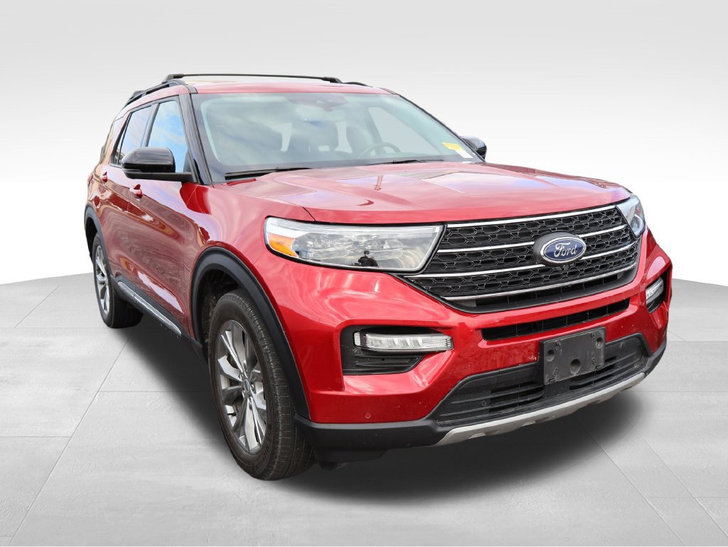 Used 2022 Ford Explorer XLT w/ Equipment Group 202A AWD/4WD image 12