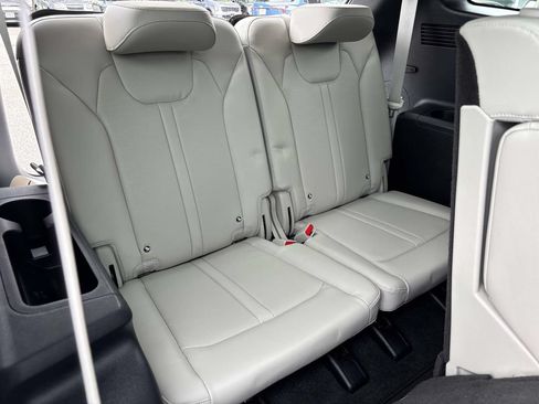 Used 2025 Kia Sorento S w/ Panoramic Sunroof Package AWD/4WD image 16