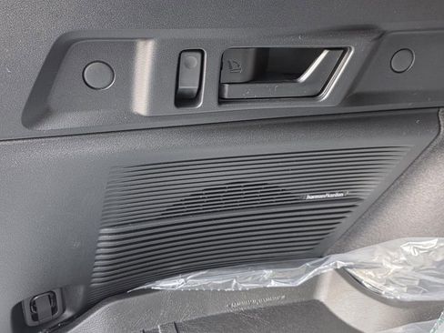 New 2026 Subaru Outback Limited image 15