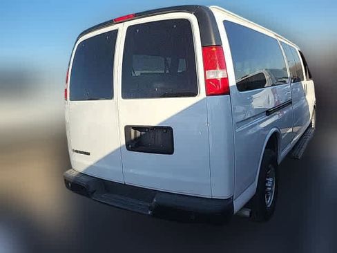 Used 2023 Chevrolet Express 3500 LS image 5