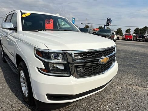 Used 2017 Chevrolet Tahoe LT image 3