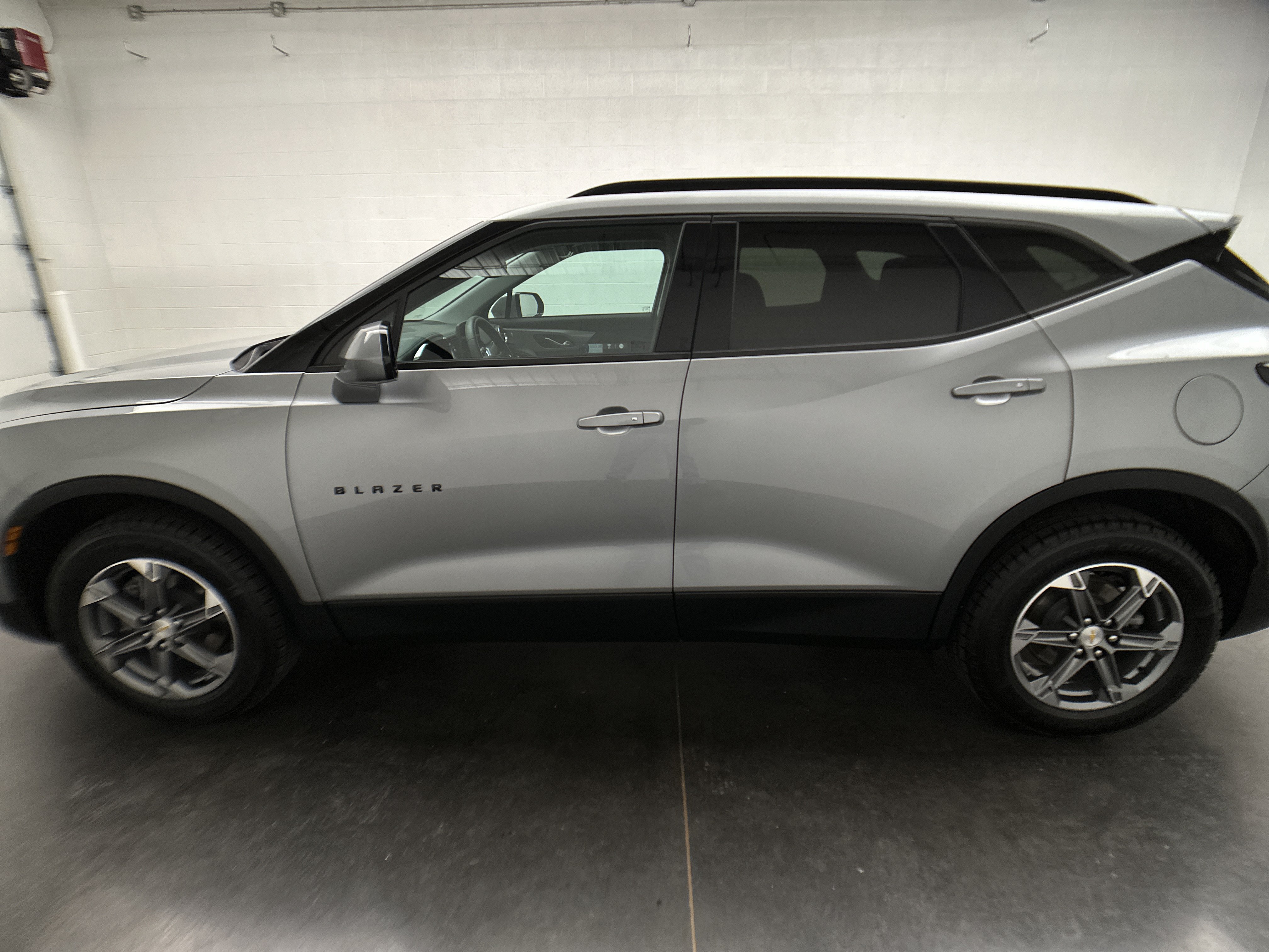 Used 2023 Chevrolet Blazer LT w/ Convenience Package AWD/4WD image 7