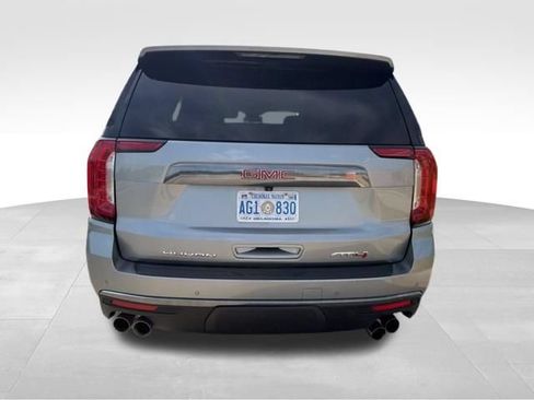 Used 2024 GMC Yukon AT4 w/ Technology Package AWD/4WD image 4